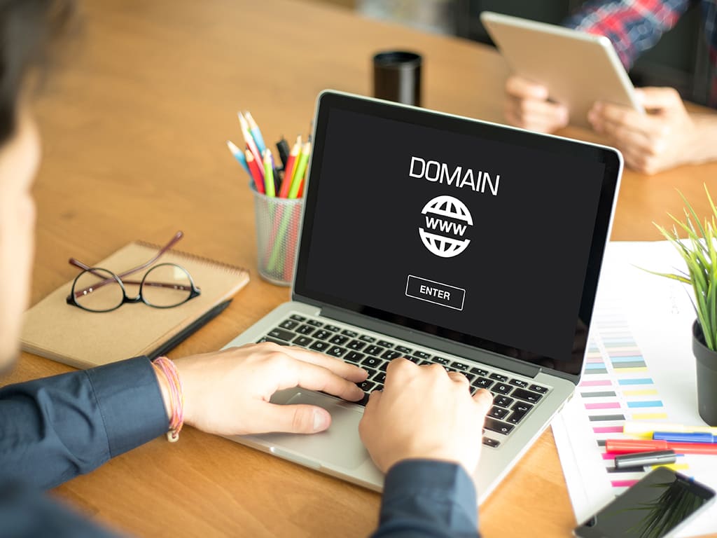 Domain regisztráció profi szakember által