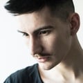 János